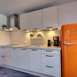 Joli Rénové Au Pied Des Pistes Pour 4 Personnes - Fr-1-455-89 La Plagne
